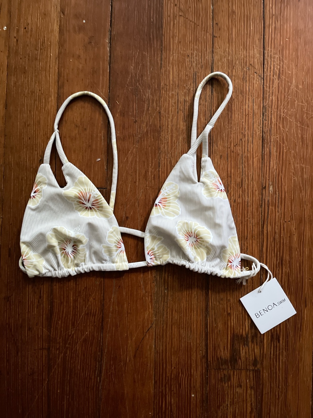 NWT BENOA Swim Casey Top in Yellow Hapa